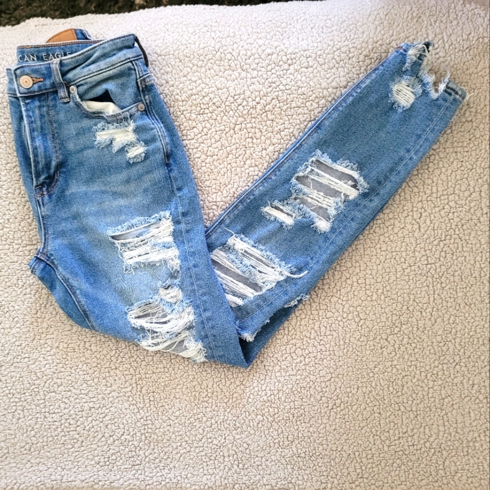 American Eagle Next Level High Waist Ripped Jeans